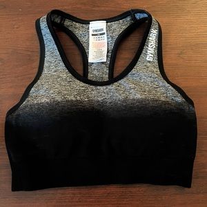 Gymshark adapt ombré seamless sports bra xs. Gray and black.